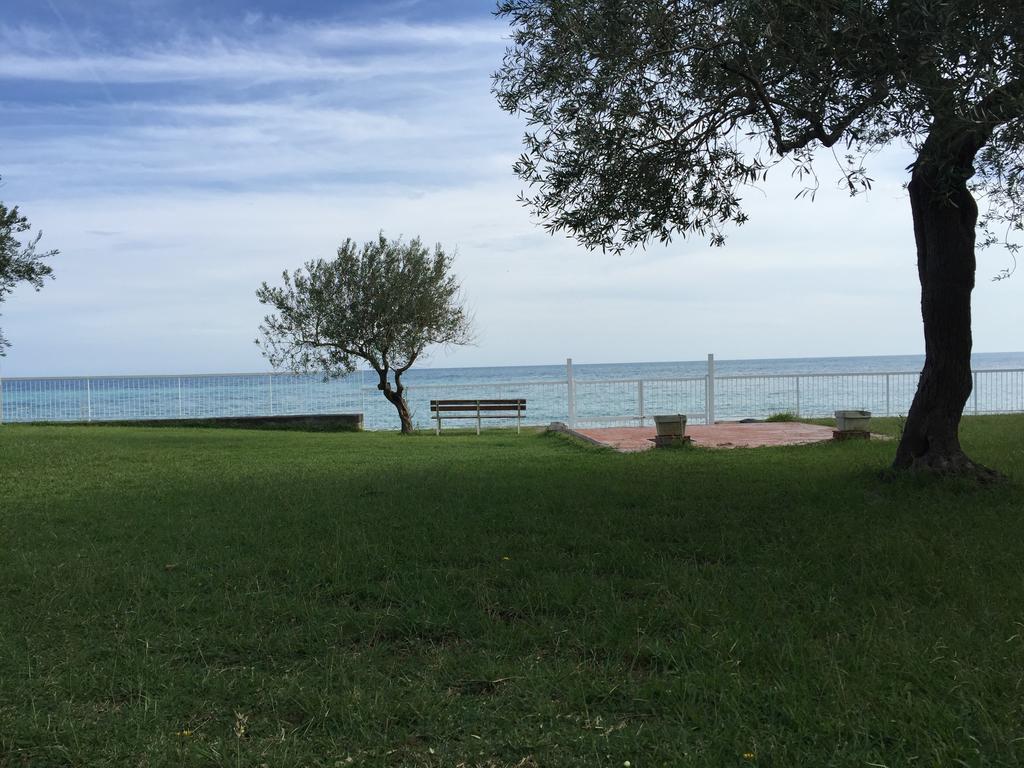 Apartment Sillemi - Casa Sille Летояни Екстериор снимка
